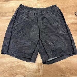 Lululemon Pace Breaker Shorts Gray Mens L Lined 9" Performance Gym Athletic